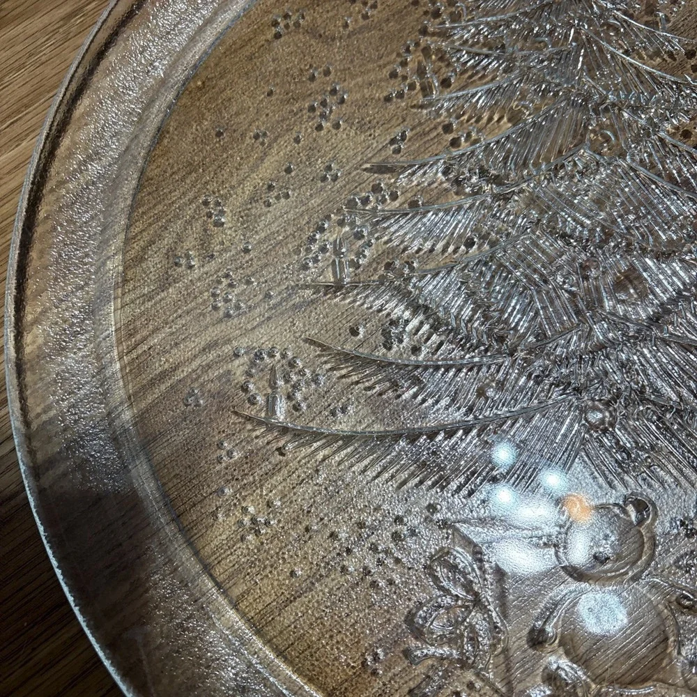 Vintage Clear Glass Christmas Tree‎ Serving Plate With Presents Detail